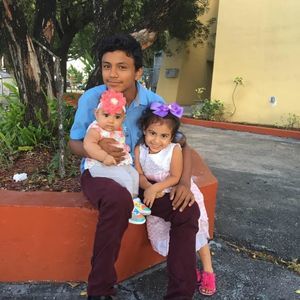 Meet your Posher, Eduardo